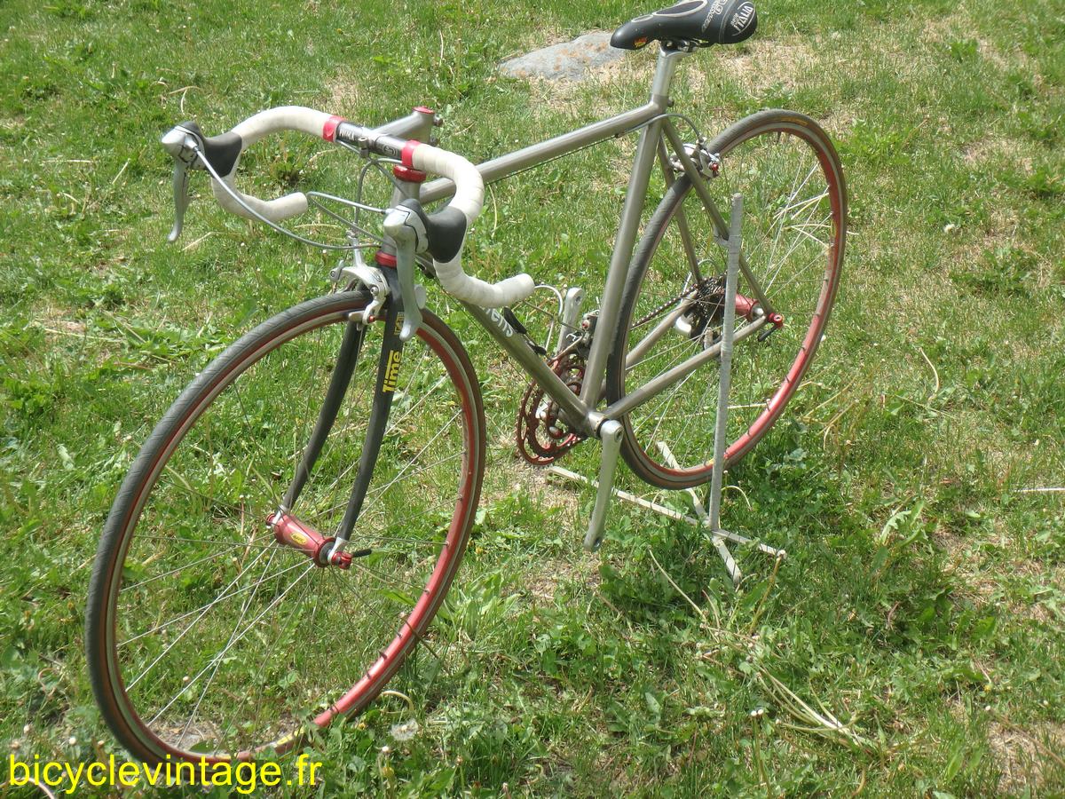 Vintage-bicycle-fr- (7) (Copier)