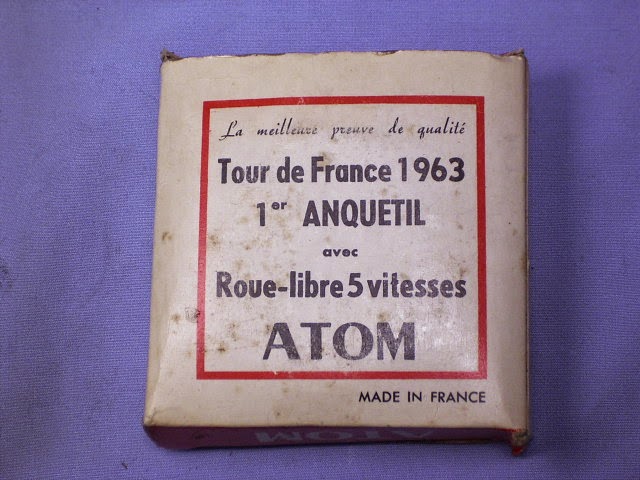 Atom 1