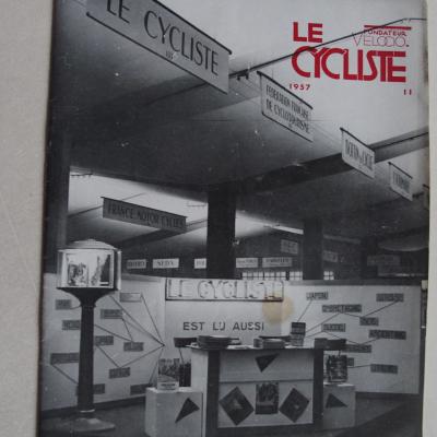 LE CYCLISTE 1957 - N°11