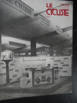 LE CYCLISTE 1957 - N°11