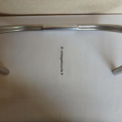 ITM Super Racing Europa cintre largeur 40cm D:25.4mm. NOS