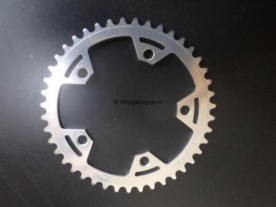 CAMPAGNOLO Victory Triomphe  43t 116mm. NOS