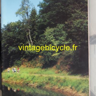 Cyclotourisme 1983 - 04 - N°305 avril 1983