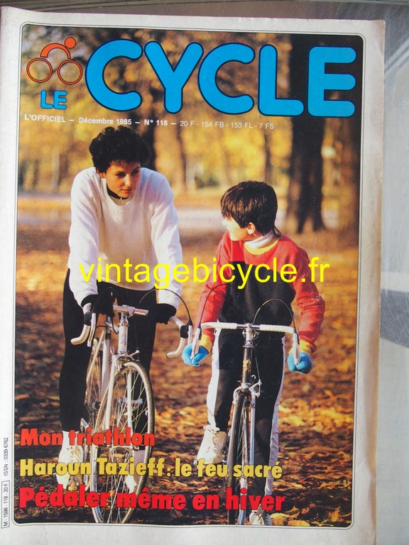 Vintage bicycle fr l officiel du cycle 55 copier 