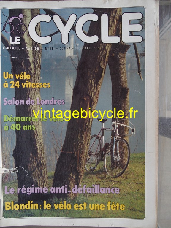 Vintage bicycle fr l officiel du cycle 61 copier 