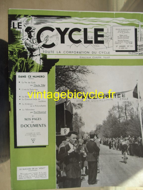Vintage bicycle le cycle 15 copier